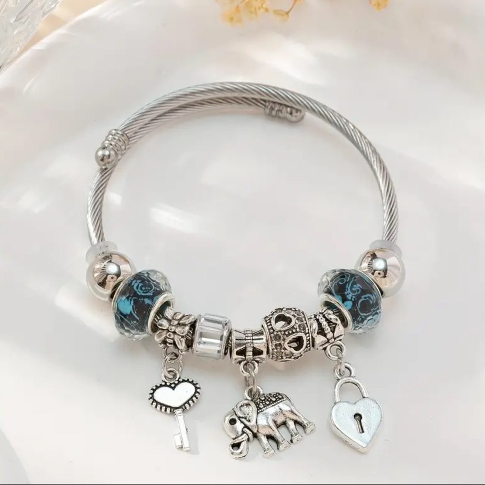 Silver Charm Bracelet with Blue Accents. New. - Picture 4 of 6